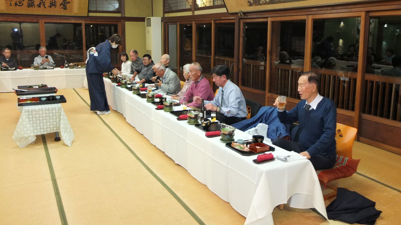 懇親会の様子 竹村屋