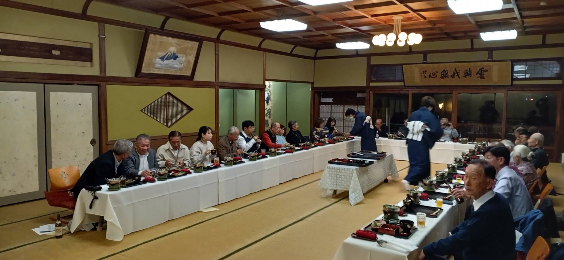 懇親会の様子 竹村屋